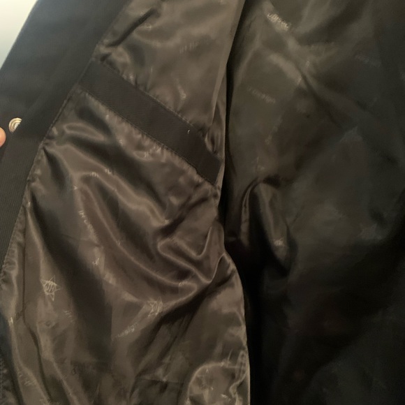 Men’s Lakers Jacket - Picture 10 of 15